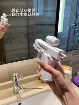 Creative 2-Way Water Spray Gun Reverse Splash Toy for Prank Press Spray Squirt Gun Double Directional Water Gun Fun Outdoor Toy