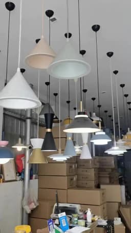 American Retro Red Pendant Lamp Led E27 Industrial Style Lighting Hot Pot Barbecue Modern Iron Art Restaurant Decor Lighting