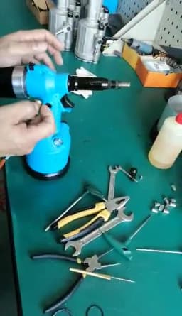 HIFESON Pneumatic Air Rivet Nut Gun Automatic Blind Riveter Gun Industrial Hydraulic Professional Decoration Engineering Tools
