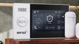 2.4G WIFI Smart GSM Alarm System Work with TUYA Smart Life Security Protection For Home with PIR Wireless Solar Siren Alexa