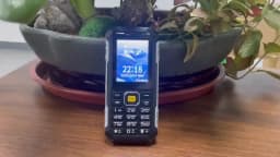 EAOR 4G Feature Keypad Phone Waterproof Rugged 4500mAh Power Bank High Brightness Torch Volume Side Key SOS One Click Dialing