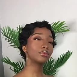 Short Finger Wavy Wig Curly Black Cute Wig Real African Black Wigs for Women Mommy Wig Is Looks Natural (1B Black)