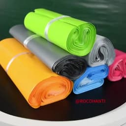 100pcs Custom Printed Matte Finish Black Shipping Bags With Logo Plastic Mail Poly Mailers Gift Package Mailing Bags for Clothes