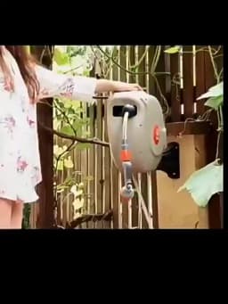 10/20m/30m Automatic Rewind Hose Reel with 7 Pattern Hose Nozzle Water Hose Reel Slow Return System for Car Garden
