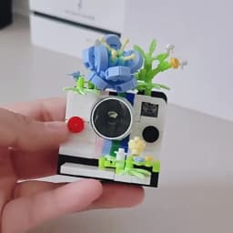 Vintage Camera & Flowers Building Blocks DIY Toys Small Particle Bricks Assembly Puzzle Toys For Friend Gifts Christmas Gifts
