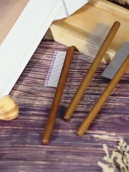 Cat Comb Cat Accessories Stainless Steel Pet Hair Remover Wooden Handle Solid Cat Hair Comb Pet Grooming Dog Brush Cleaning Tool