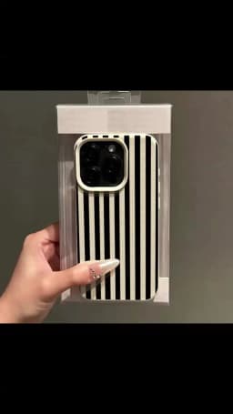 Colorful Striped Minimalist INS Couple Phone Case For iPhone 18 17 16 11 13 12 14 15 Pro Max X XR 7 8 Plus 16E 16 17 Pro Cover