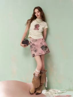ELFSACK Women's Pink A-Line Mini Skirt, Gothic Cat & Floral Print, High Waist Fit, Ideal for Street Style, Party & Casual Wear