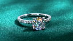 8mm 2.0CT Moissanite Solitaire Ring for Women 18k Gold Plated 925 Silver Engagement Wedding Promise Rings Finger Bands Jewelry