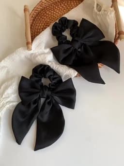 Elegant High-End Black Satin Bow Hair Accessories for Women- Perfect for Chic Ponytail and Sweet Hairdos