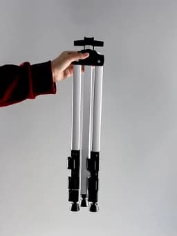 Portable Adjustable Metal Sketch Easel Sketch Drawing For Artist Art Supplies Stand Foldable Travel Easel Shelf With Bag Outdoor