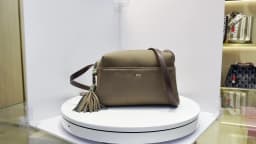 PG Lightweight Fall Classic 2026 Fashion Design Slash Bag High-End Minimalist Elegant Women's Classic Design Crossbody Bag