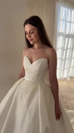 Customized Luxury 2 in 1 Bridal Dress Two Pieces Wedding Gown with Detachable Skirt Matte Satin Material Chapel Train Design