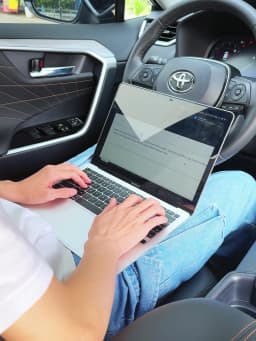 Hipacool Metal Car Steering Wheel Laptop Stand Portable 5-Levels Adjustable Laptop Tablet Holder Aluminum Alloy Car Accessories