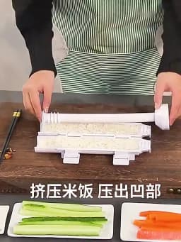 DIY Cylinder Sushi Making Machine Quick Sushi Bazooka Japanese Rolled Rice Meat Mold Rice Ball Mold Kitchen Bento Accessories