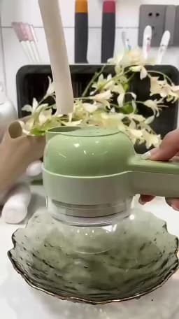 Multi-Functional Portable Wireless Vegetable Processor Electric 4-in-1 Vegetable Cutter Set, Easy to Charge With Egg Cream Whisk