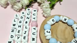 100Pcs 12mm Letter Silicone Beads for DIY Name Jewelry Making Bracelet Necklace Beaded Pen Accessories Keychain Beads Craft