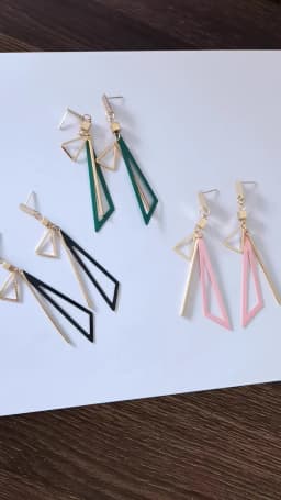 New Boho Triangle Hang Earrings for Women Pink Green Hollow Geometric Statement Tassel Earrings Elegant Party Ear Jewelry
