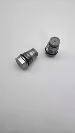 In Stock Original OEM 1110010028 Common Rail Fuel Pressure Limited Valve 1110010018 1110010015 For Dodgee Cumminss Diesel 6.7
