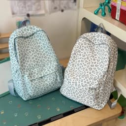 Leopard Print Backpack Casual Daypack Leopard Pattern Multi Pocket Soft Nylon Rucksack for Daily Stroll Weekend Outing Street Sh