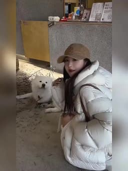High-End Down Jacket Women 2026 Winter Thicken Cream Puff-Like Warm Hooded Loose White Duck Down Fashion Women Down jacket H575