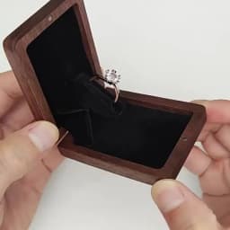 Solid Wood Rings Box Rotating Display Ring Boxes Creative Wedding Ring Organizer Showcase Box Portable Jewelry Storage Boxes