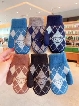 Kids Winter Knit Mittens Fleece Warm Argyle Plaid Simple Bear Jacquard Stretchy Rib Cuff Cold‑proof Vintage Style Gloves 2026