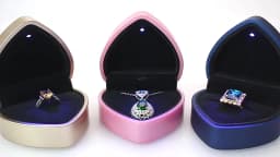 Heart Square Shaped LED Light Ring Box Velvet Jewelry Display Gift Storage Case Wedding Engagement Proposal Anniversary Boxes