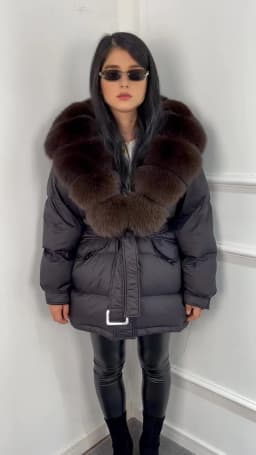 Lagabogy 2025 Thick Warm Mid-Long Puffer Coat Real Fox Fur Collar White Duck Down Coat Female Loose Warm Hooded Parkas With Belt