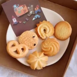 A pack of 5pcs cartoon simulation biscuit hairpin cute biscuit clip food clip funny side clip bangs clip student girl heart head