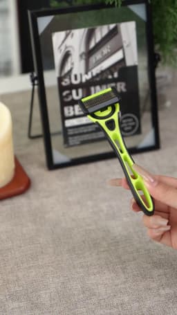 10-Blade Razor for Men Women with 1 Handle & 4 Refills, Stainless Steel Replaceable Shaver Blades, Manual Grooming Kit