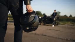 Moman H2E Motorcycle Headset Intercom Eagle Like Motorcycle Helmet Communication System with Dual Chip with HiFi/Music Sharing