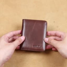 GERUOLA Vintage Leather Men's Wallet - Ultra-Thin RFID Blocking, Top-Grain Cowhide, Multi-Card Holder with Security Snap Button,