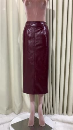 Lautaro Spring Autumn Shiny Reflective Patent Pu Leather Midi Pencil Skirt Women High Waist Long Luxury Designer Clothes 2023