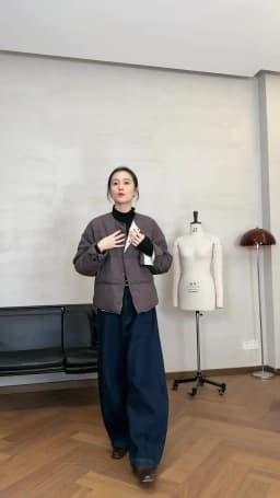 Short down Jacket for Petite Women, 90% White Duck Down, Lightweight and Warm Coat, New Women's Fashion for Autumn and Winter 2026