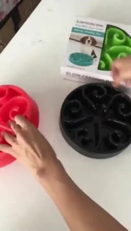 Pet Dog Slow Feeder Bowl Fun Non Slip Anti-Gulping Slower Food Feeding Dishes Eco Dog Bowl for Large Medium Small Dogs Puppy