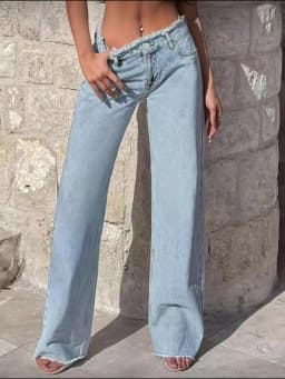 Light Blue Raw-Hem Straight-Leg Jeans for Women, High-Waisted Relaxed-Fit Full-Length Trousers with Raw Hem