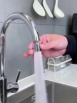 Universal Kitchen Sink Faucet 360 Degrees Splash-Proof Joint Swivelling Extension Faucet Extender Adapter
