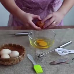 Semi-automatic Egg Beater 304 Stainless Steel Egg Whisk Manual Hand Mixer Self Turning Egg Stirrer Kitchen Accessories Egg Tools