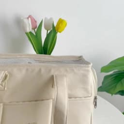 Pets Go Out and Pack Puppies. Portable One-Shoulder Bags Are Suitable for Cats and Small Dogs to Carry Outdoors Than Bears.