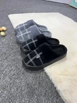Men's Extra Large Winter Slippers Non-Slip Plush Home Shoes Warm Thick Sole Cotton Slippers for Indoor Use