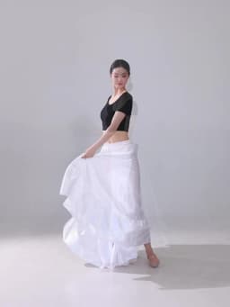 Women's Long Flared Circle Skirt -Satin Flared Full Skirt Boho Vintage A-line Maxi Skirt for Dancing, Party, Daily Wear Skirts