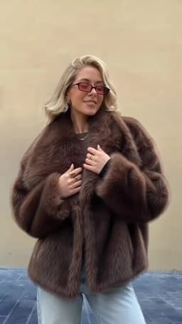 Retro Long Sleeved Fur Jacket for Women Solid Color Lapel Faux Fur Cardigan Tops Fashion Ccasual Thickened Warm Overcoat