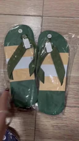 Summer Slippers Men Flip Flops Beach Sandals Non-slip Casual Flat Shoes Slippers Indoor House Shoes for Men Outdoor Slides