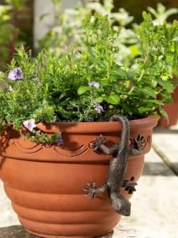 1pc Planter Figurine, Plant Planter Gecko Hanging - Decorative Patio Art Ornament for Patio, Yard and Garden Planter Decoration