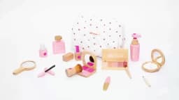 Wooden Pretend Play Makeup Toys Simulation Cosmetics Set Girls Play Hairdressing Simulation Make Up Preschool Toys
