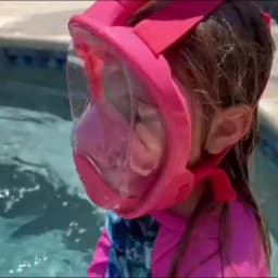 Kids Full Face Snorkel Mask with Detachable Camera Mount Dry Top Snorkeling Swimming Diving Mask Wide View Anti-Fog Anti-Leak