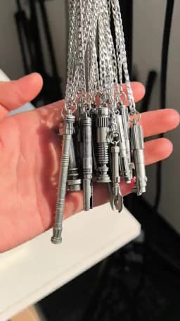 TXQSABER Mini Lightsaber Necklace Pendant for Obi Wan Kenobi Luke Skywalker Parts Display Saber Sword Metal Keychain Accessories