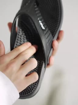 Men's Comfortable Slip-On Slippers Soft Breathable Home Wearable Slippers Anti-Slip EVA Material for Casual Wear