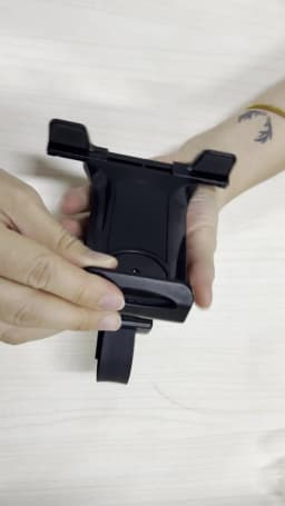 Universal Bike Treadmill Holder Stand for iPad Air 4 Pro Indoor Gym Handlebar Tablet Mount Holder for 4 to 11 inch Mobile Device